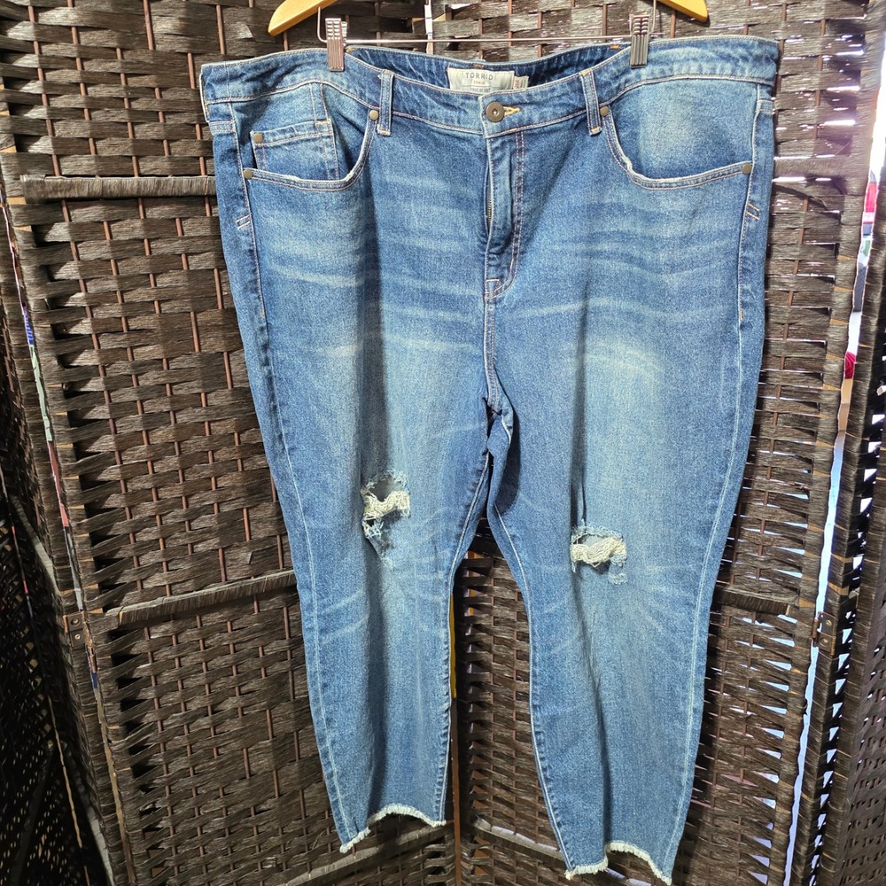 Torrid Denim First At Fit High Rise Straight Leg Distressed Jeans Blue 26R